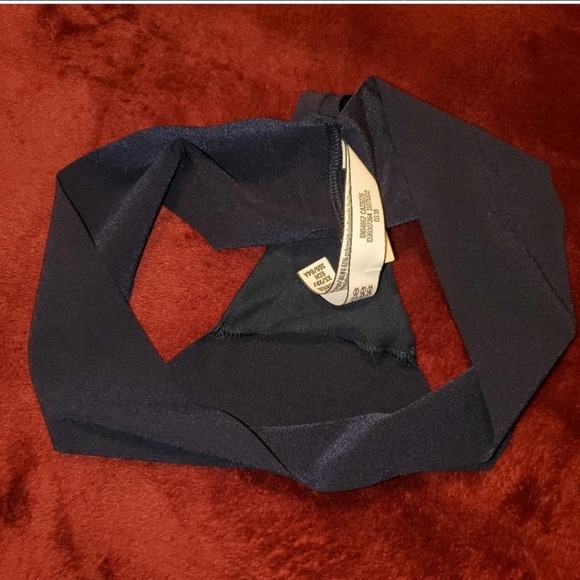 Victoria's Secret No Show Raw Edge Thong Navy Size Extra Small NWT - Picture 6 of 9